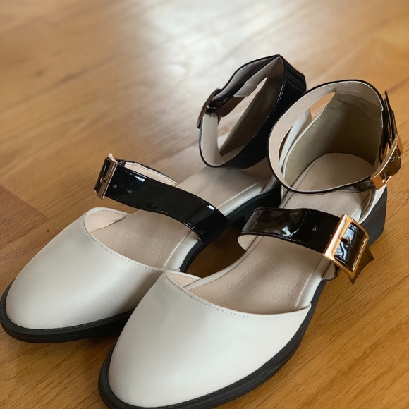 low heel buckle flats